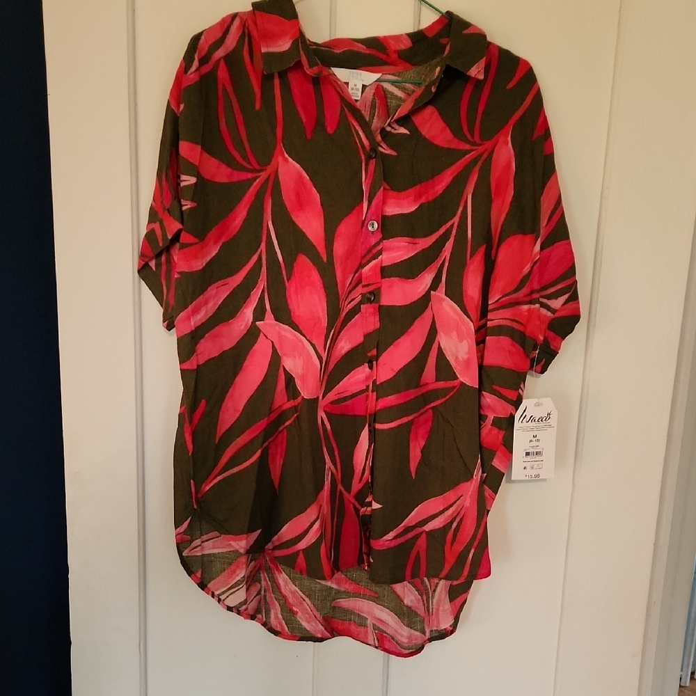 Chic Pink and Green Blouse Top